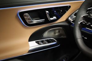 Mercedes E300 bild 13