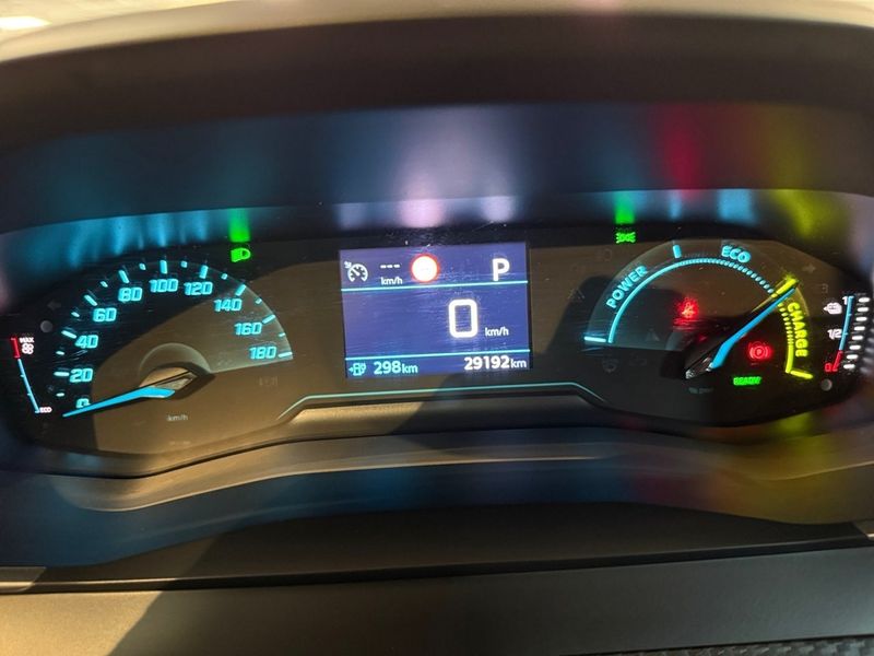 Peugeot e-2008 bild 12