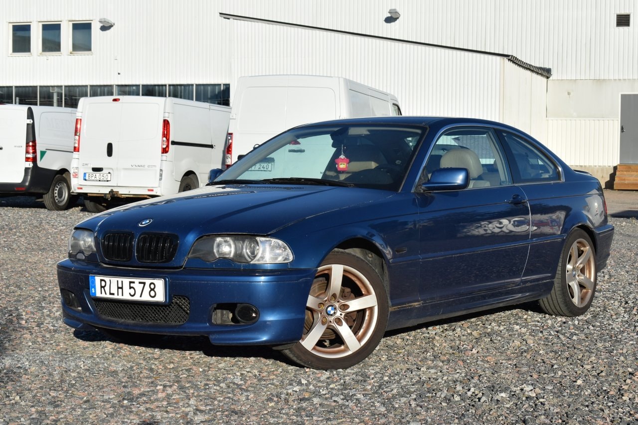 BMW 323