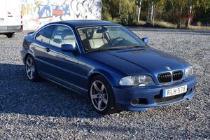 BMW 323 bild 2