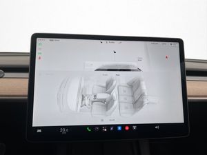 Tesla Model Y bild 27