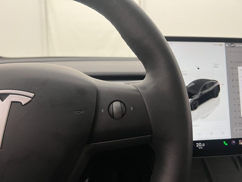 Tesla Model Y bild 21