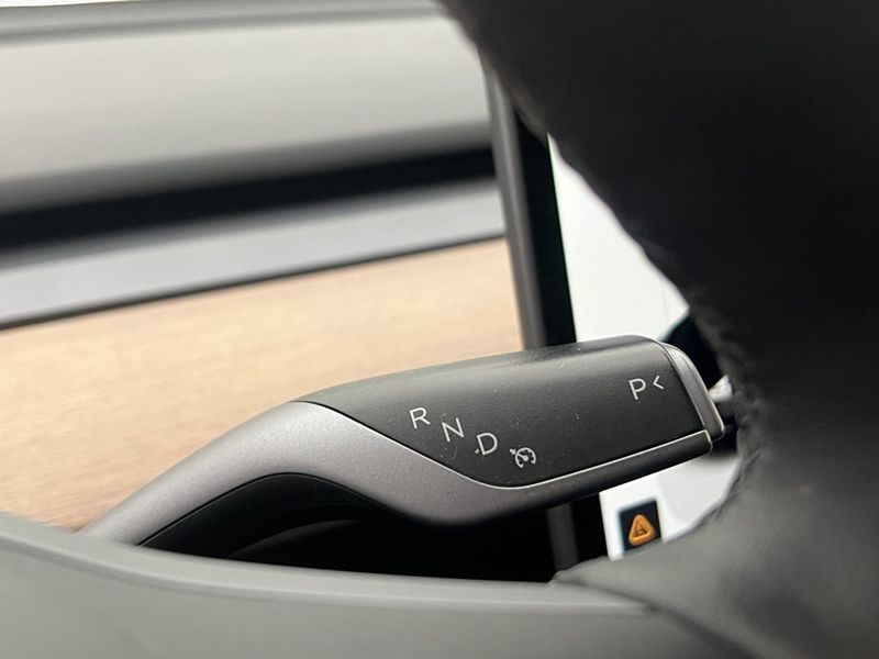 Tesla Model Y bild 22