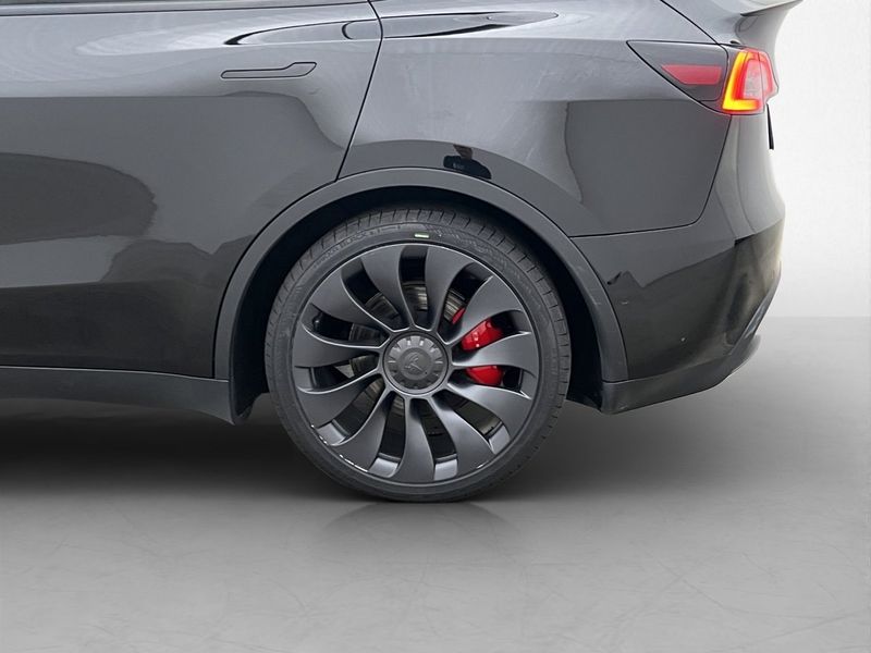 Tesla Model Y bild 34
