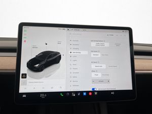 Tesla Model Y bild 28