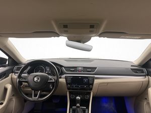 Skoda Superb bild 14