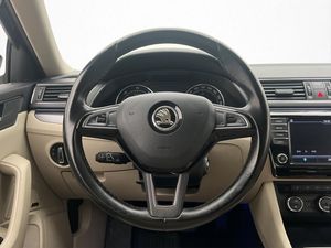 Skoda Superb bild 15