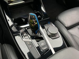 BMW iX3 bild 29
