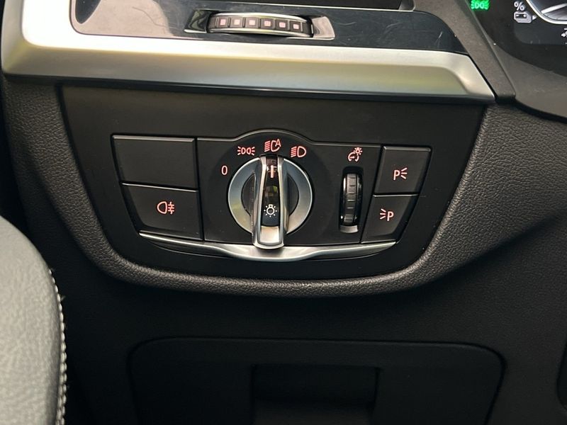 BMW iX3 bild 18