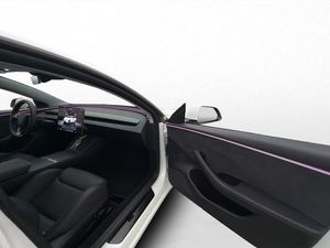 Tesla Model 3 bild 24