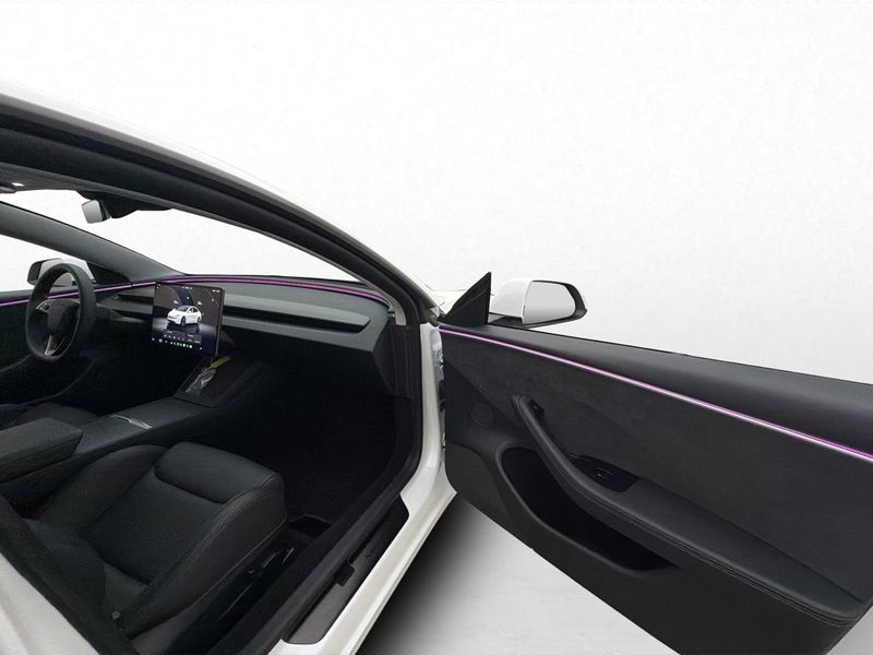 Tesla Model 3 bild 24