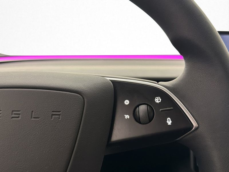 Tesla Model 3 bild 16