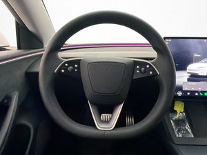 Tesla Model 3 bild 14