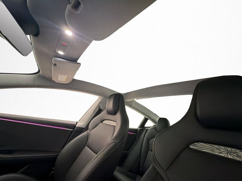 Tesla Model 3 bild 10