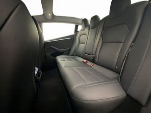 Tesla Model 3 bild 26