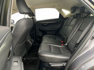 Lexus NX bild 28