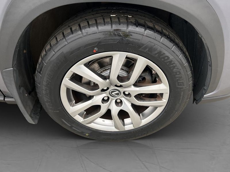 Lexus NX bild 34