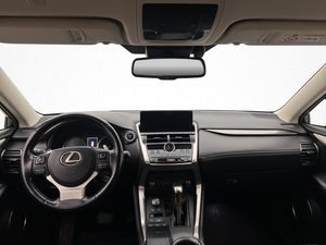 Lexus NX bild 13