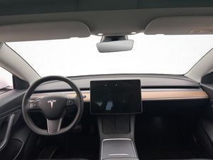 Tesla Model 3 bild 25
