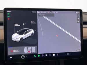 Tesla Model 3 bild 16