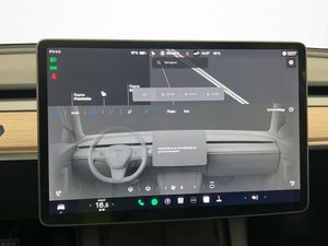 Tesla Model 3 bild 21