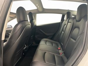 Tesla Model 3 bild 24
