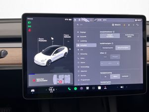 Tesla Model 3 bild 18