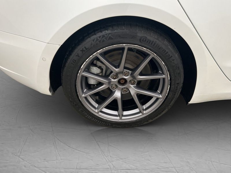 Tesla Model 3 bild 32