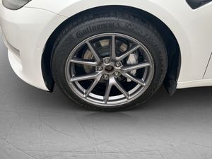 Tesla Model 3 bild 30
