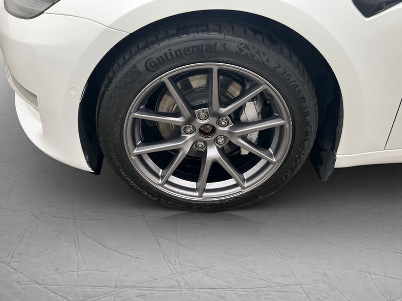 Tesla Model 3 bild 30