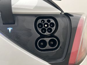 Tesla Model 3 bild 9