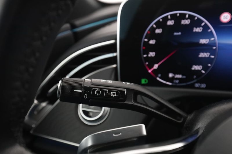 Mercedes E300 bild 35