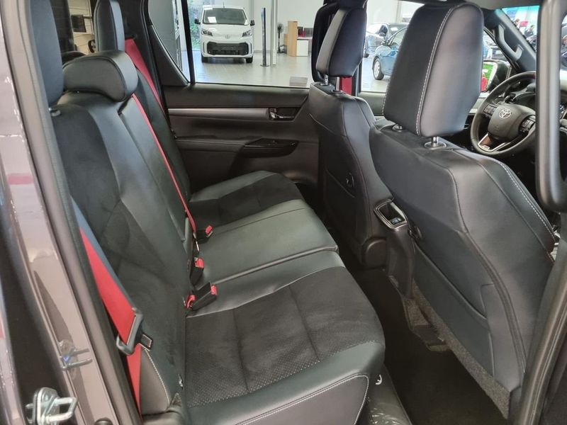 Toyota Hilux bild 17