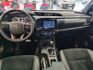 Toyota Hilux bild 13