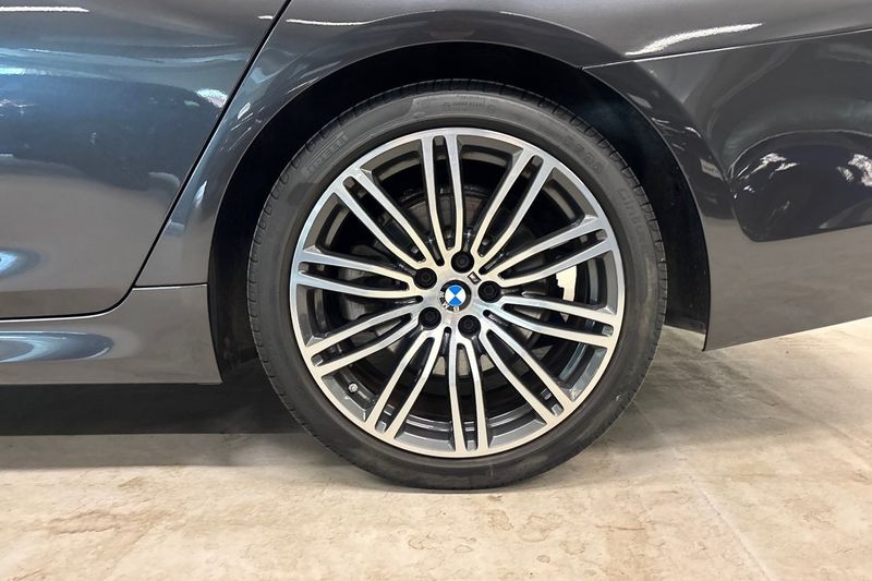 BMW 520 bild 15