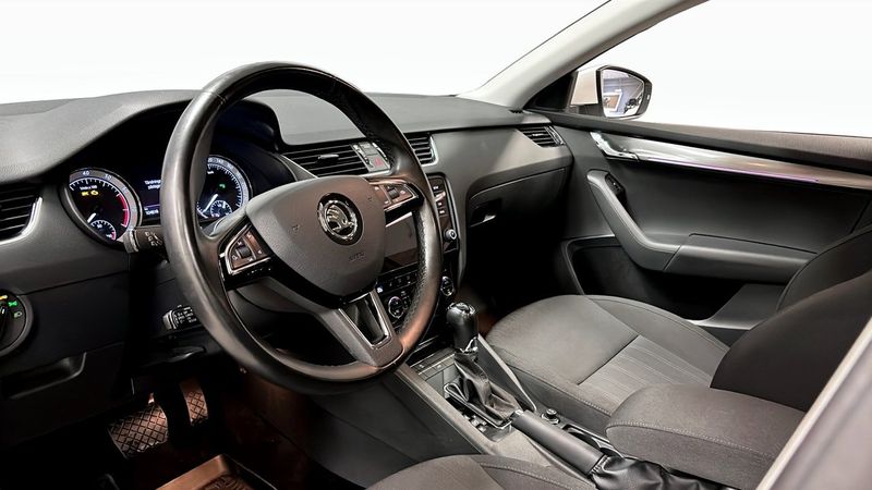 Skoda Octavia bild 7