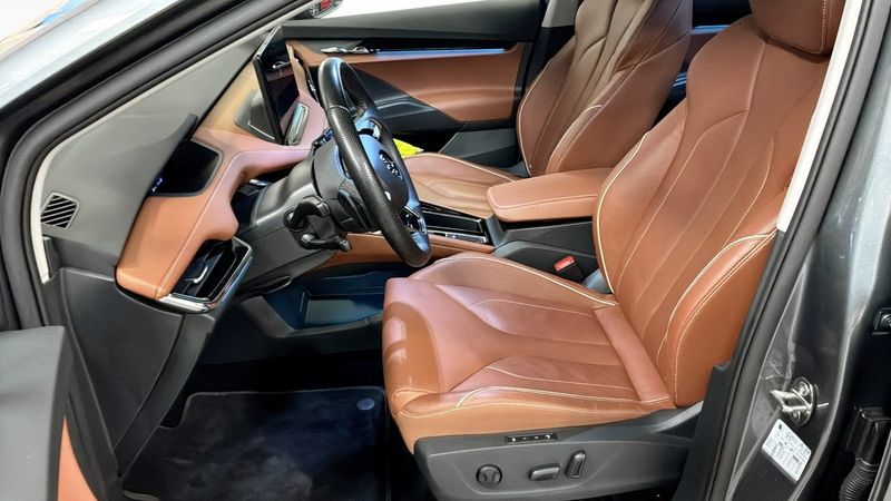 Skoda Enyaq bild 8