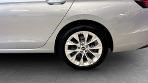 Skoda Superb bild 6