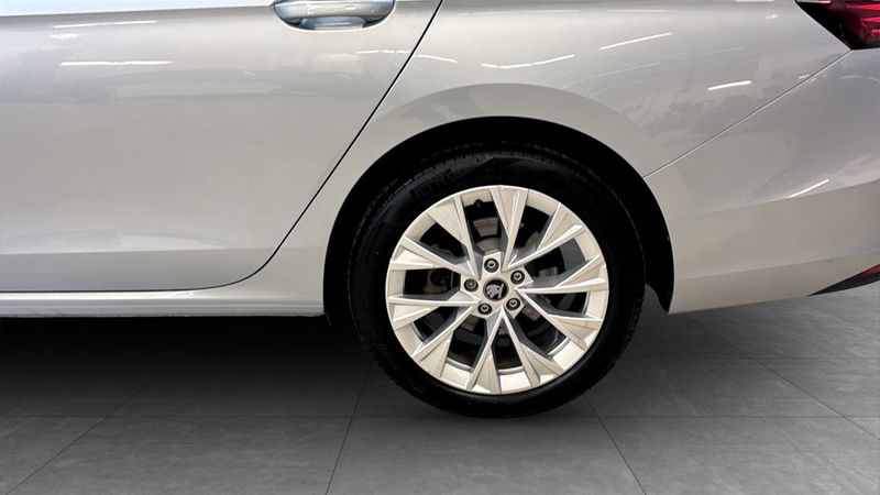 Skoda Superb bild 6