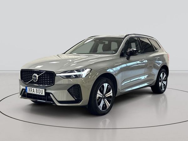Volvo XC60 T6 Plus Dark Edition - 2025