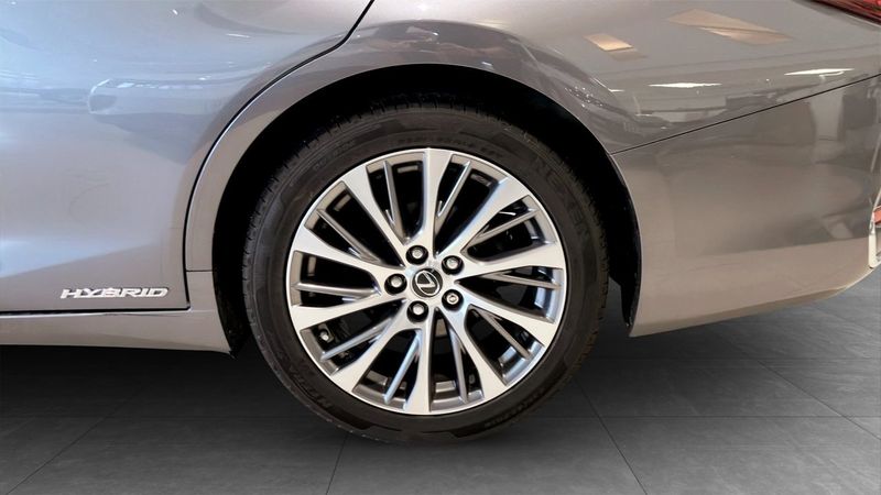 Lexus ES bild 6