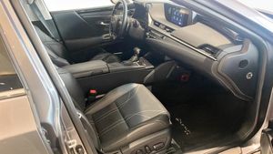 Lexus ES bild 12