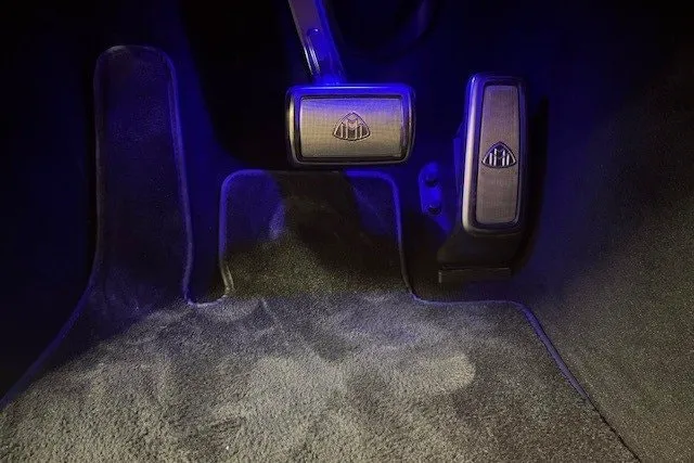 Vehicle image 35