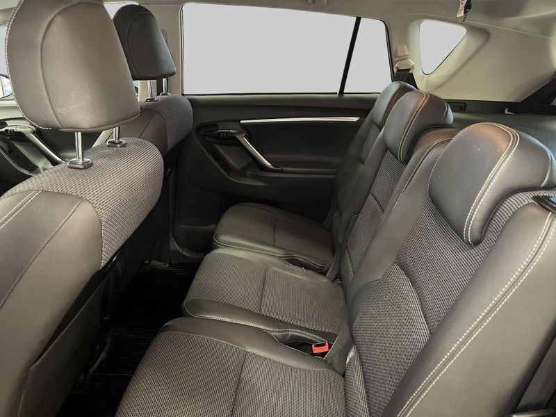 Toyota Verso bild 11