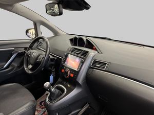 Toyota Verso bild 10