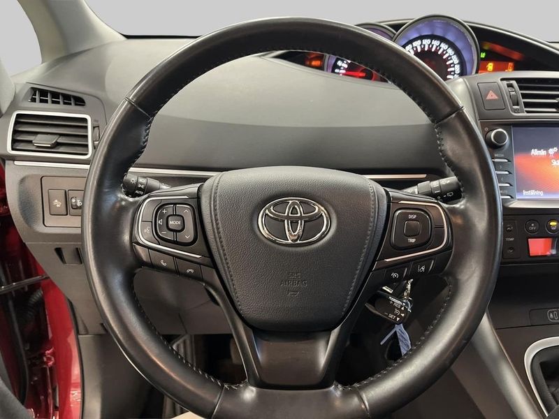 Toyota Verso bild 20