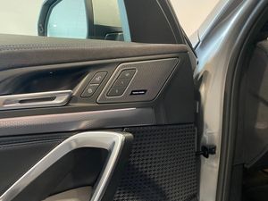 BMW iX1 bild 4