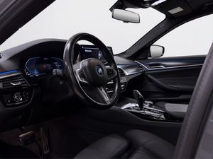 BMW 530 bild 9