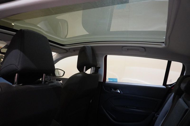 Peugeot 308 bild 8