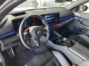 BMW M5 bild 6